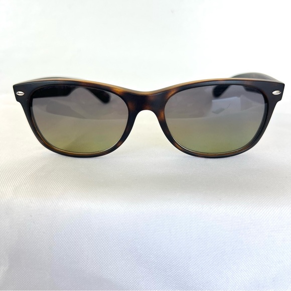 RAY-BAN Italy RB2132 New Wayfarer Tortoise Green Lens Gradient Polarize Sunglass - Picture 5 of 12